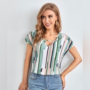 Excellent pre-owned v-cut casual top just wore once.